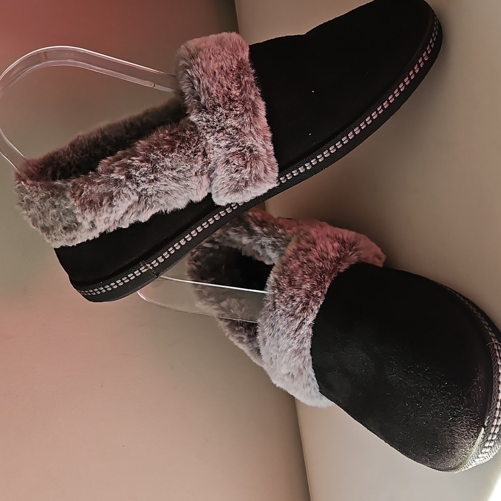 SKECHERS COZY CAMP FIRE TEAM TOASTY SLIPPERS sz 7